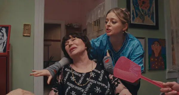 'Idiotka' Review: A Wickedly Fun Satire of Reality TV